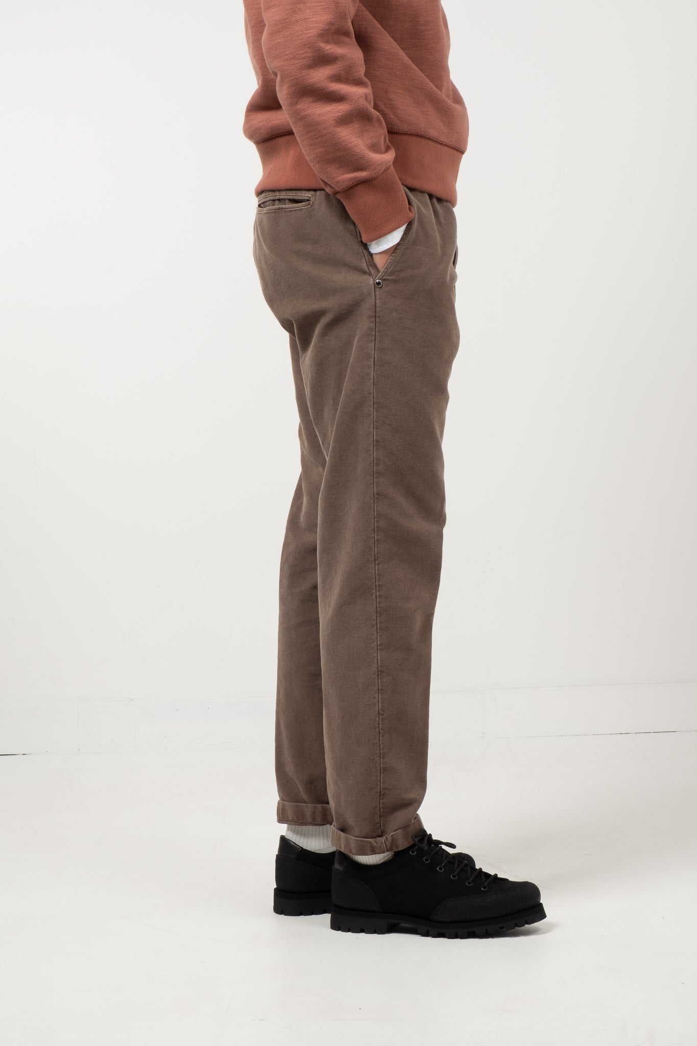 Belted Washed Twill Chino - Brown