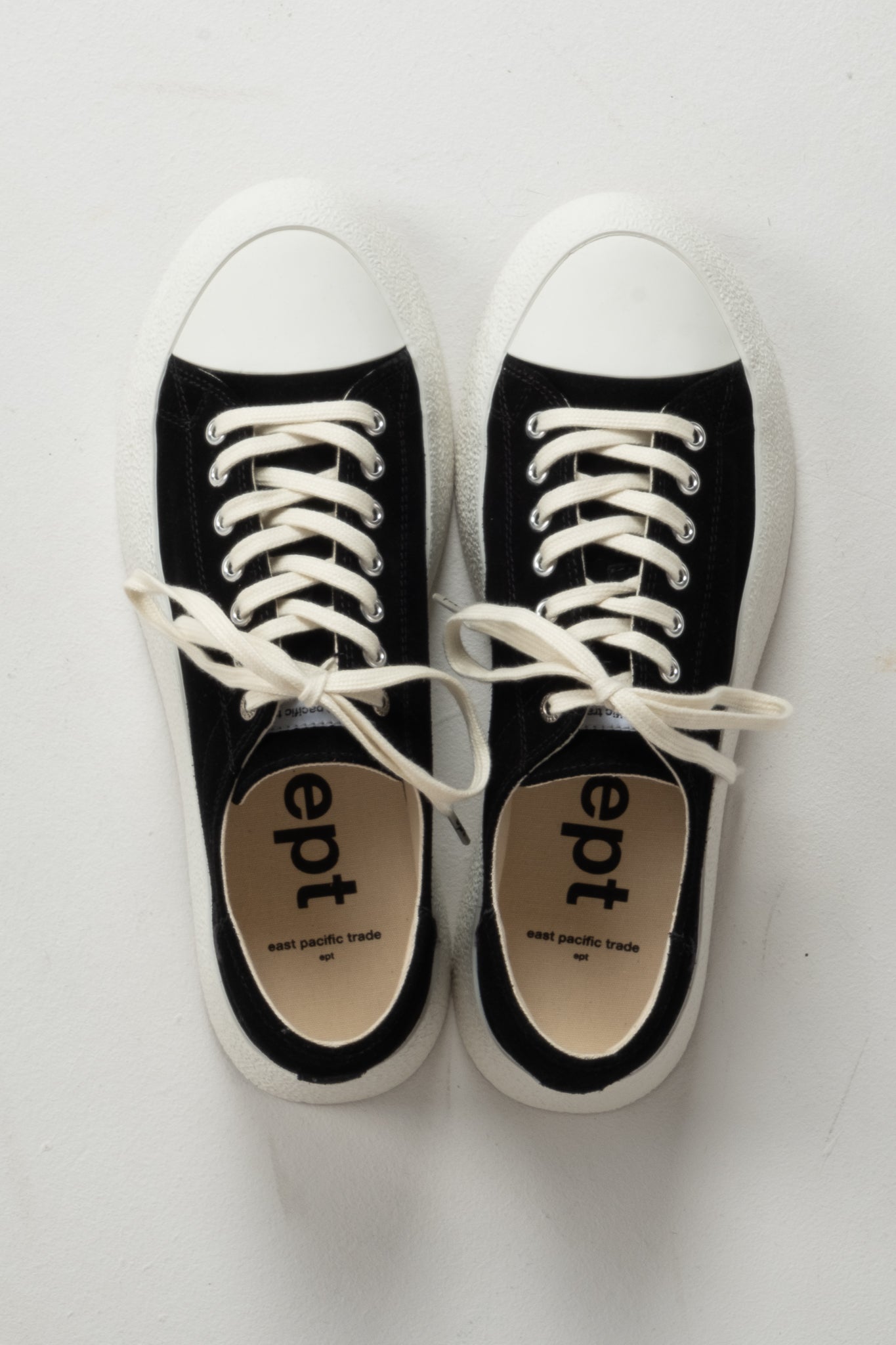 'Dive' Suede - Black