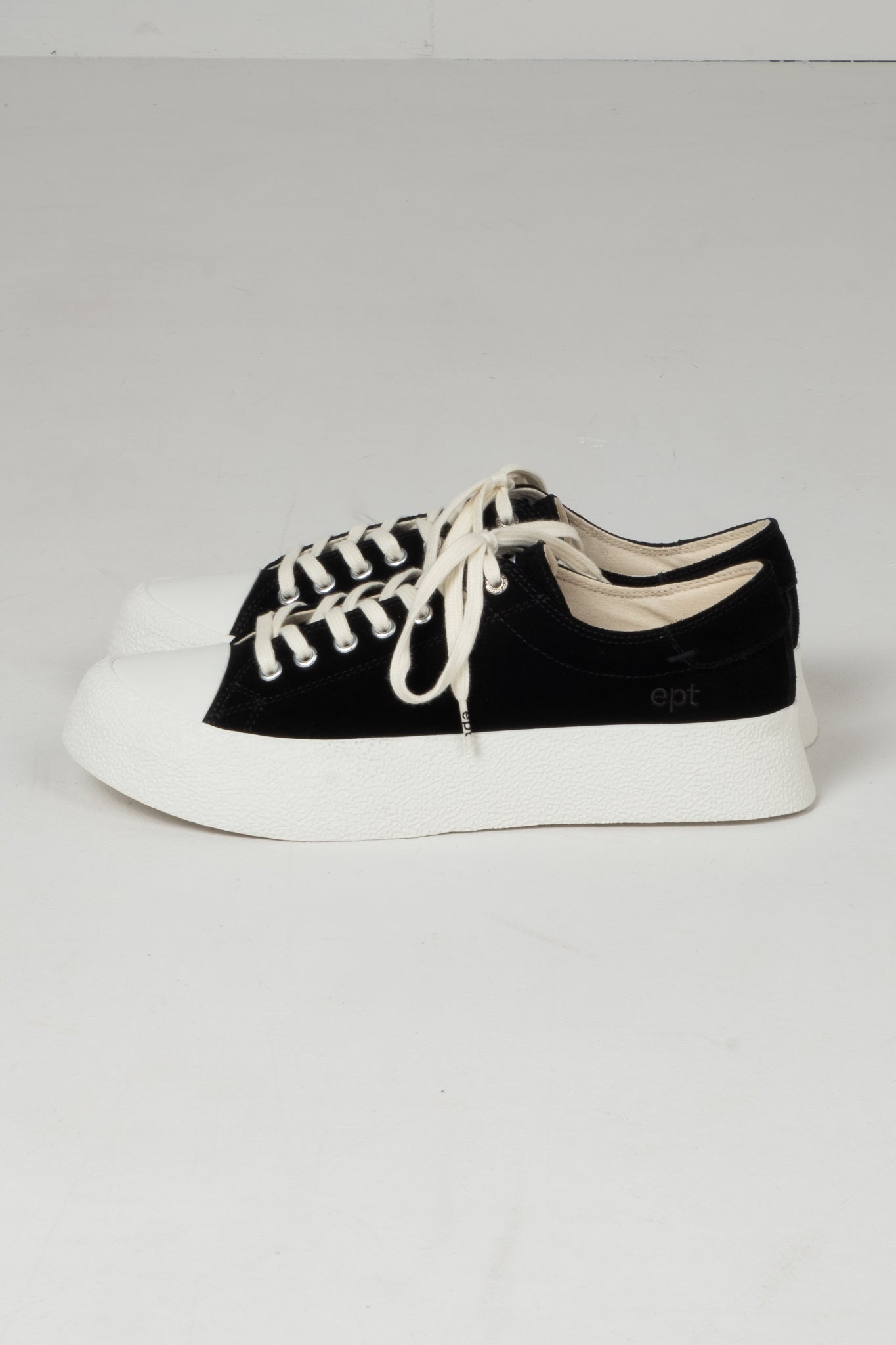 'Dive' Suede - Black