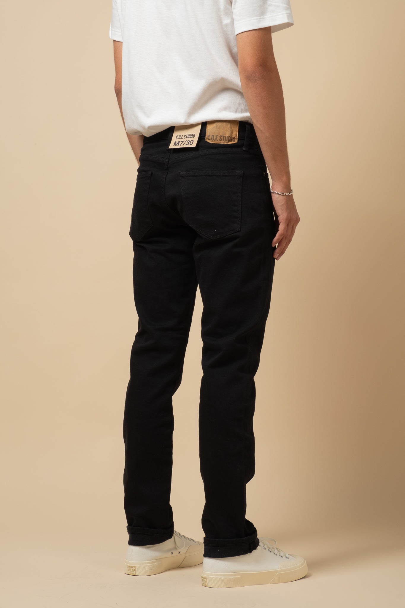 M7 Comfort Organic Black Black - Rinsed