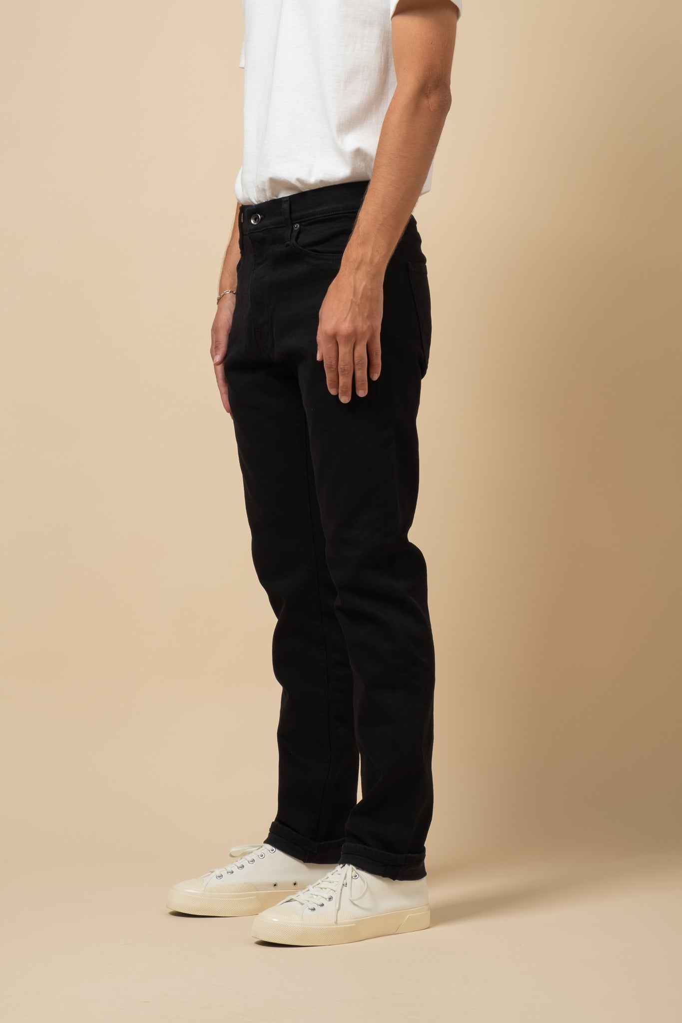M7 Comfort Organic Black Black - Rinsed