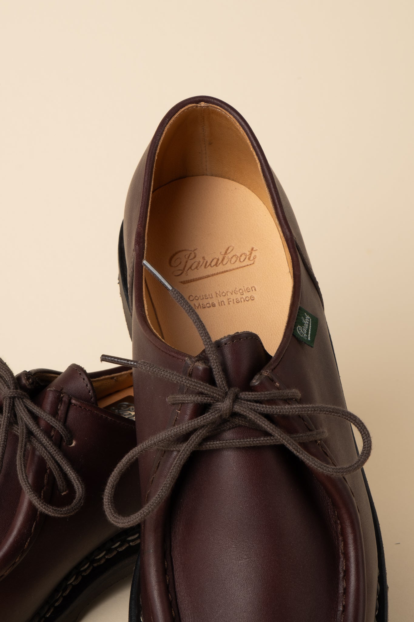 Michael Marche - Lisse Cafe