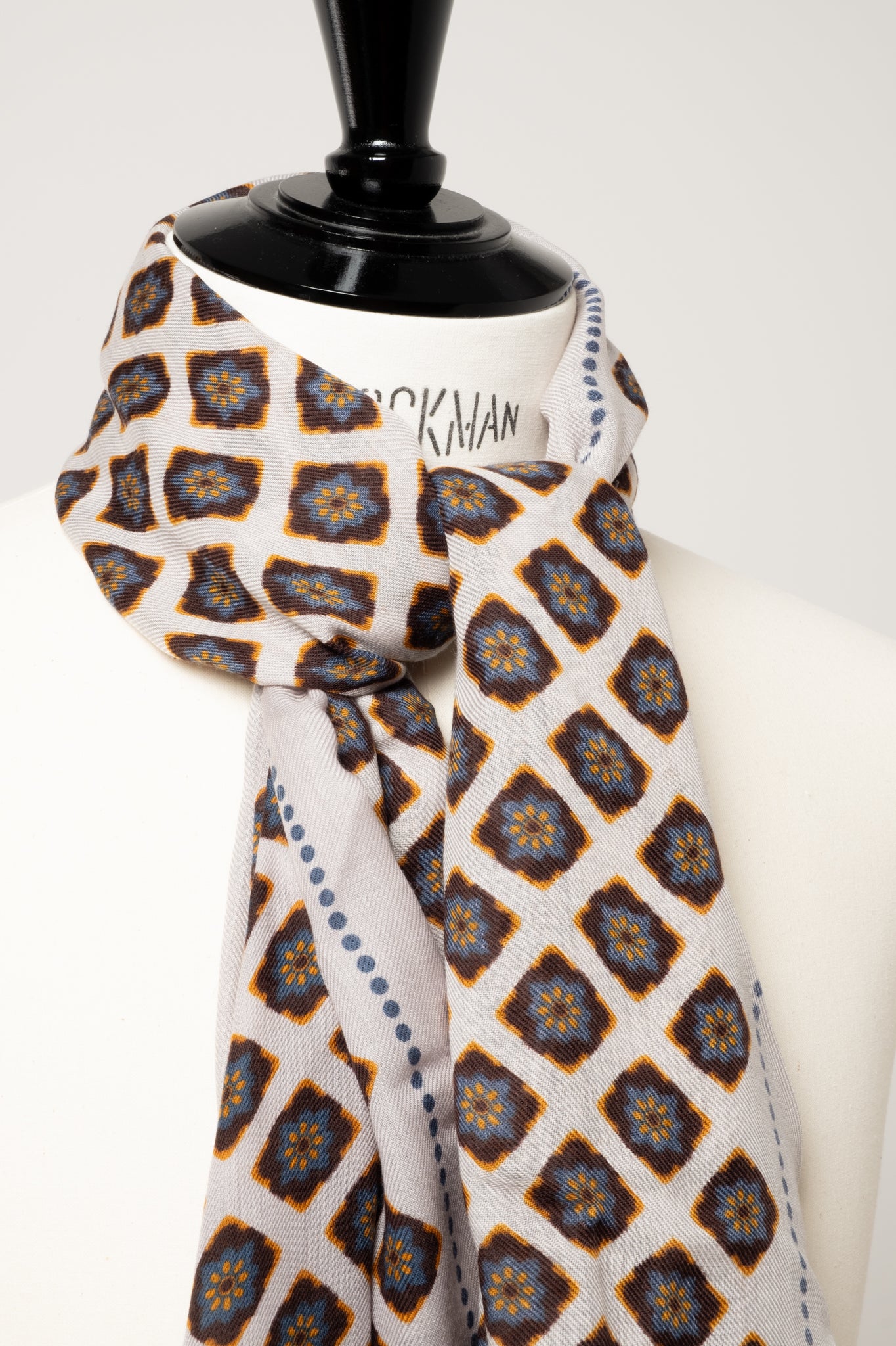 Virgin Wool Scarf - Grey Pattern