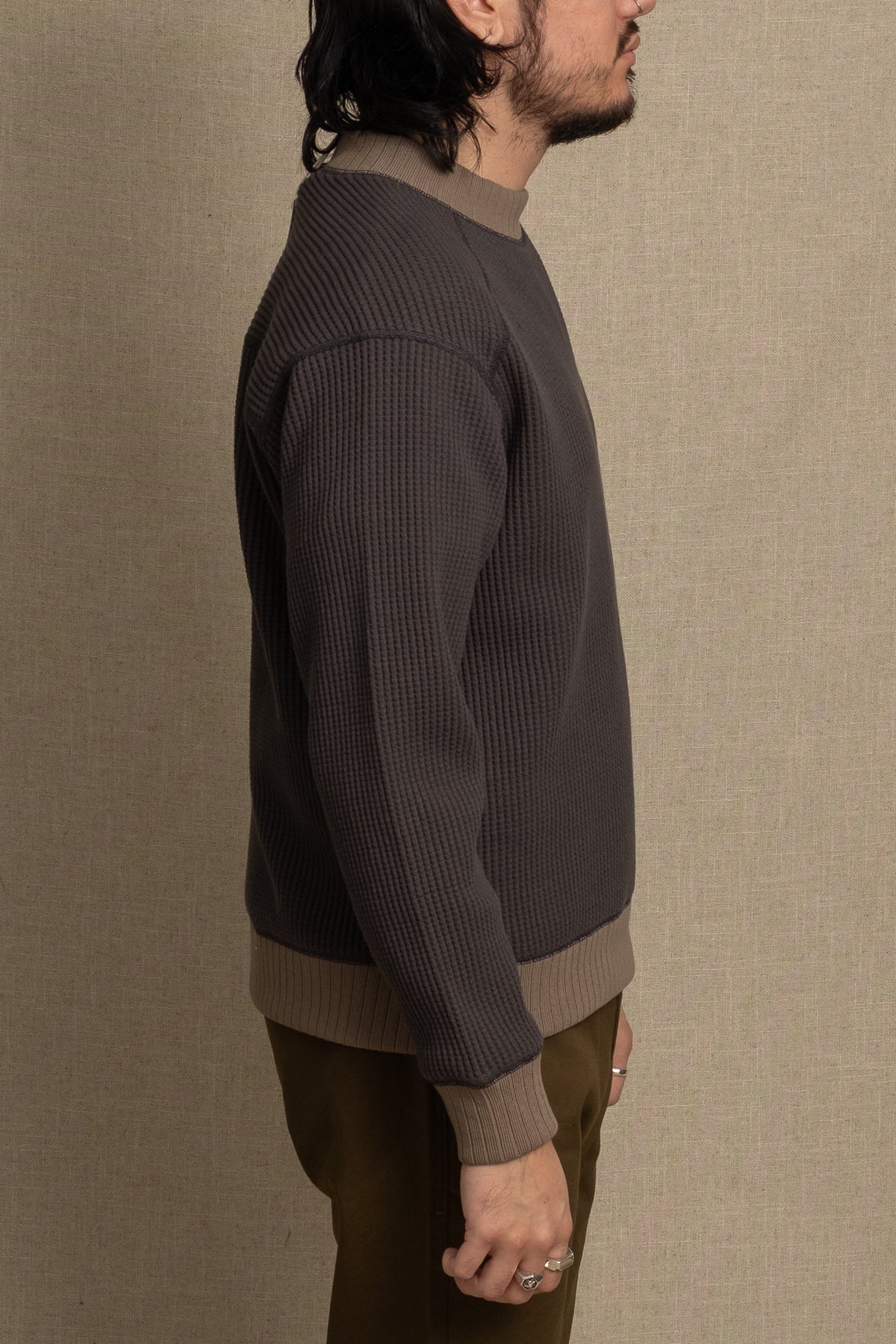 Waffle Midneck Sweater - InkBlack x Sepia