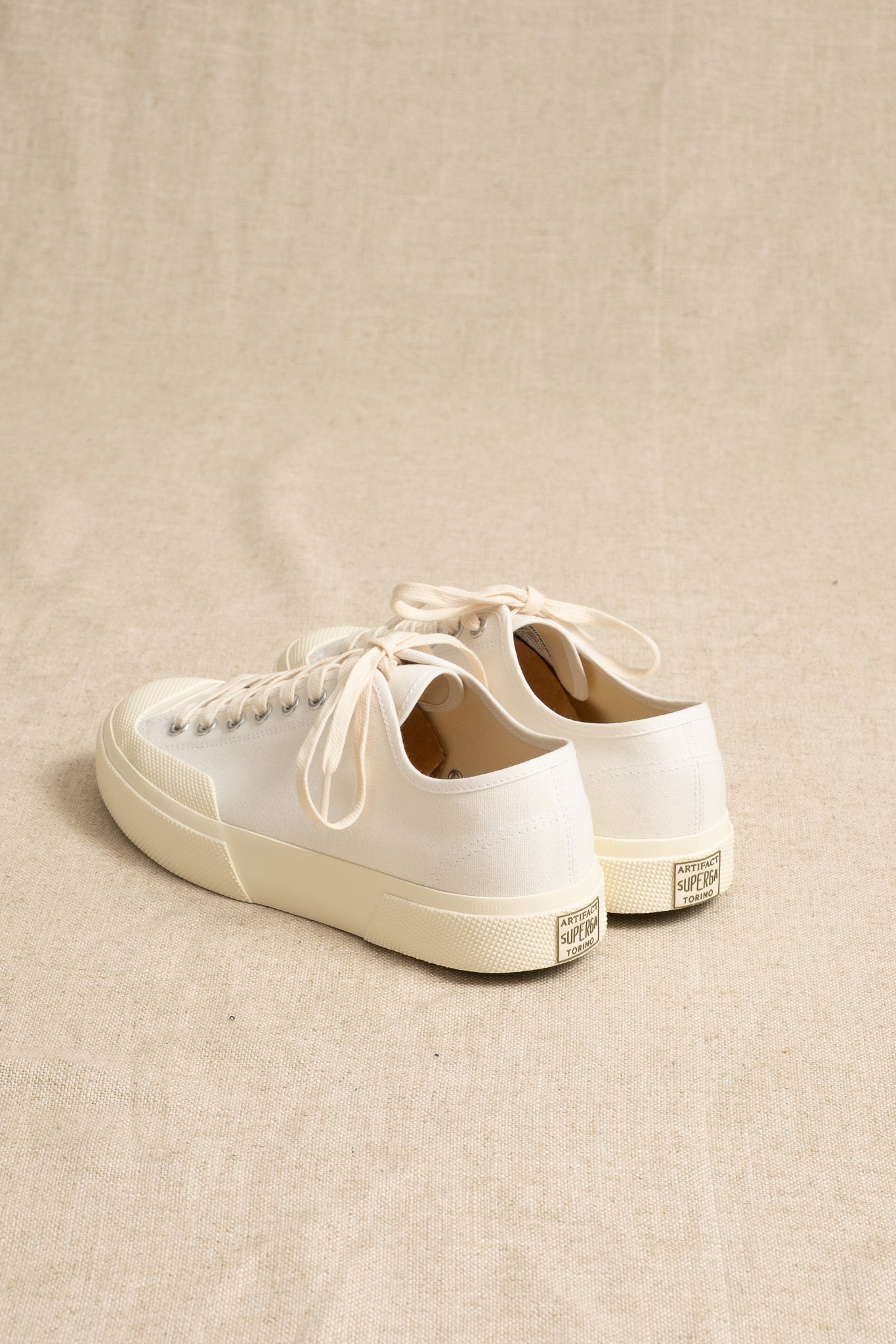 2432 Works Low Cut Canvas - White