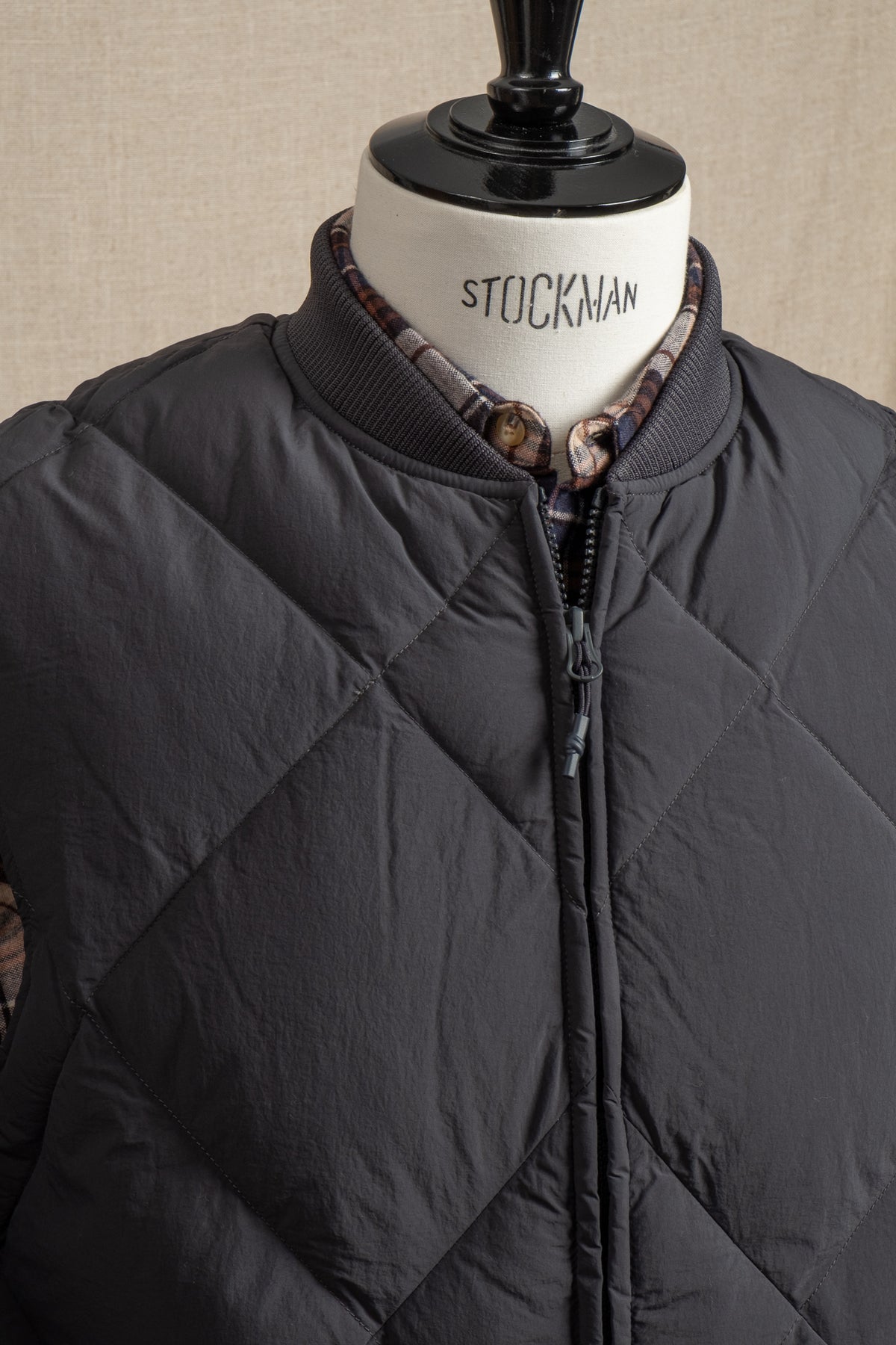 Linton Vest Recycled Nylon - Charcoal