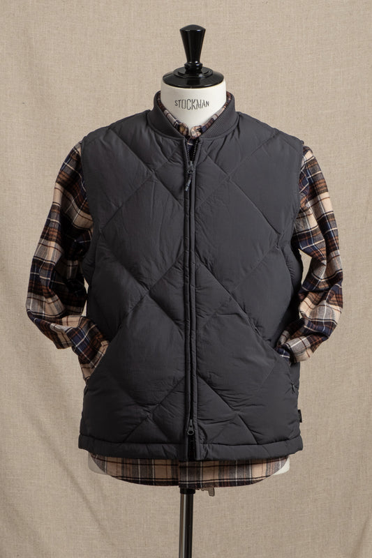 Linton Vest Recycled Nylon - Charcoal