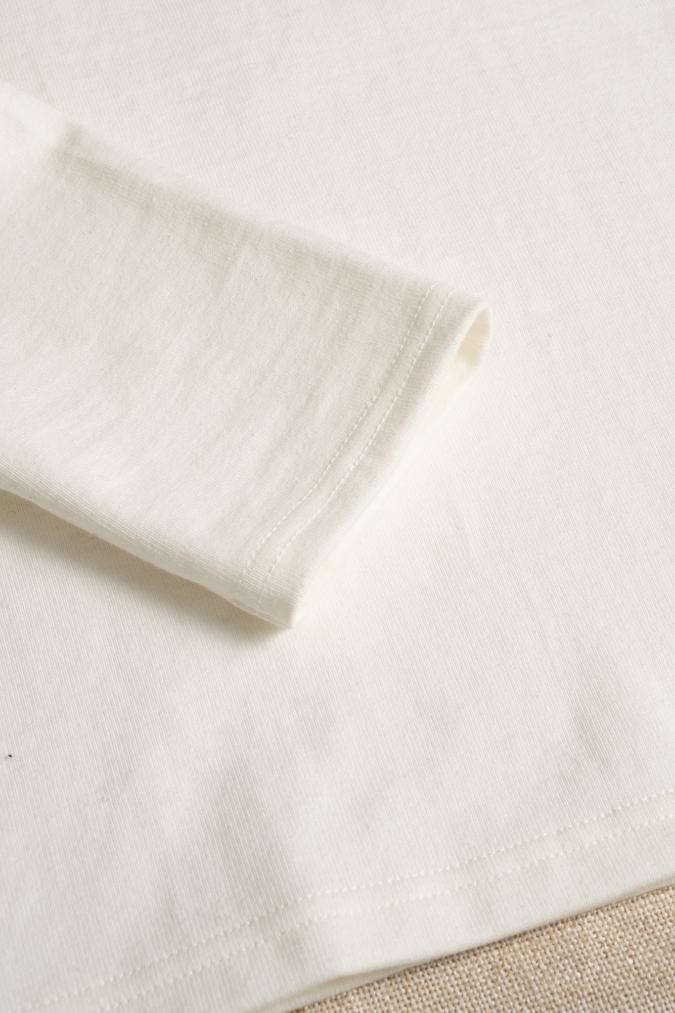 Magnum Weight L/S T-Shirt - White