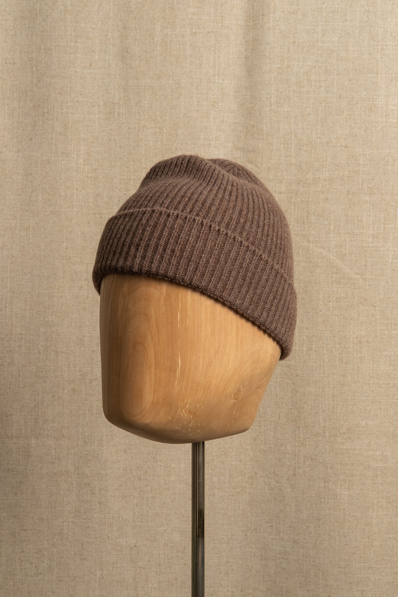 Merino Cashmere Ribbed Beanie - Brown