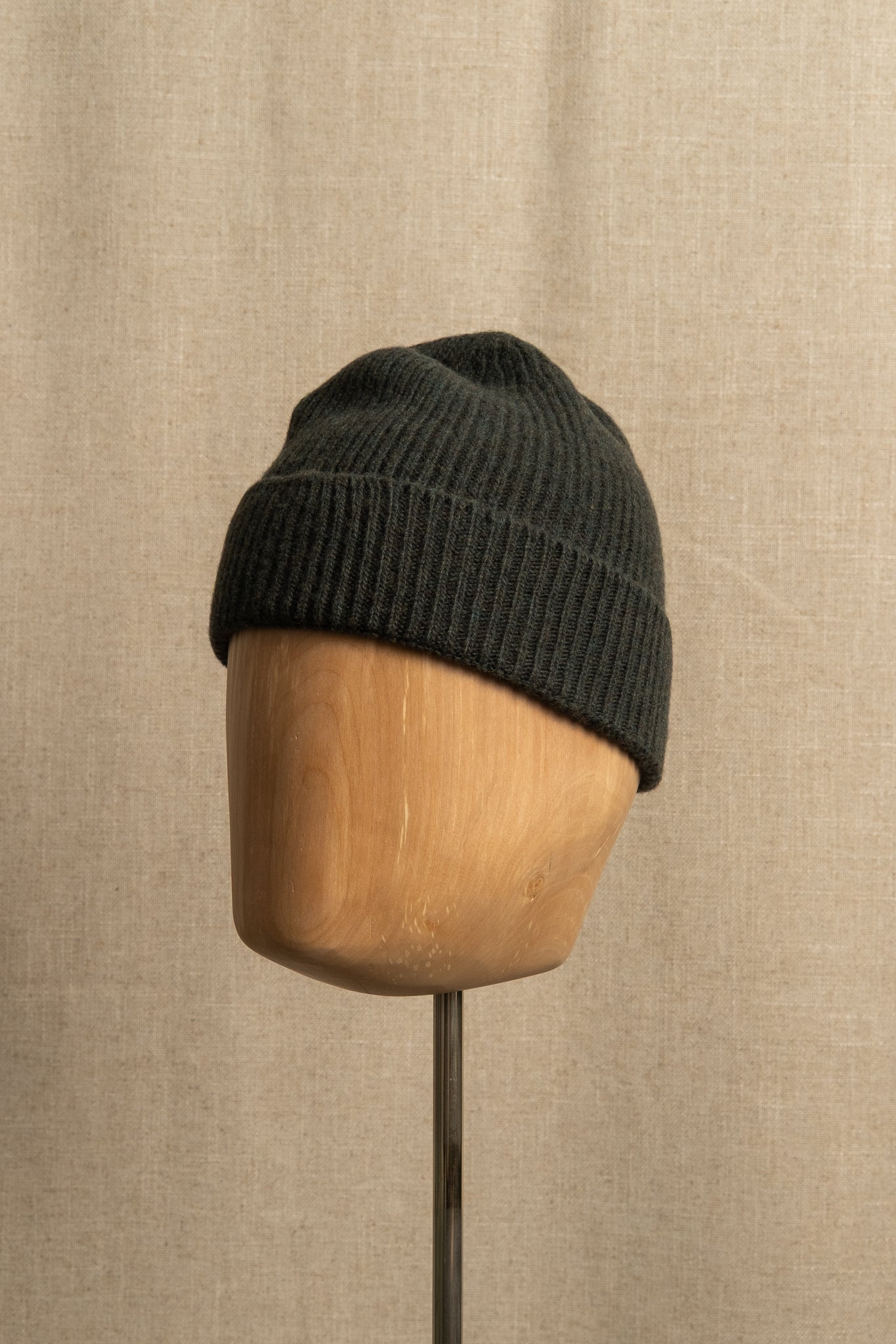 Merino Cashmere Ribbed Beanie - Forest Green