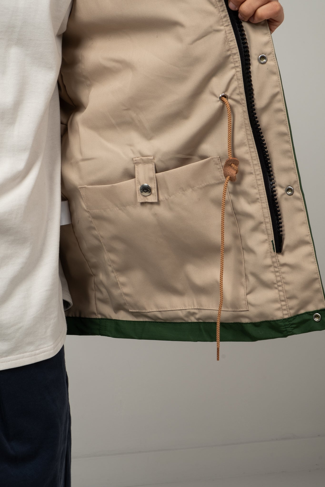 Travel Shell Parka - Green x Putty