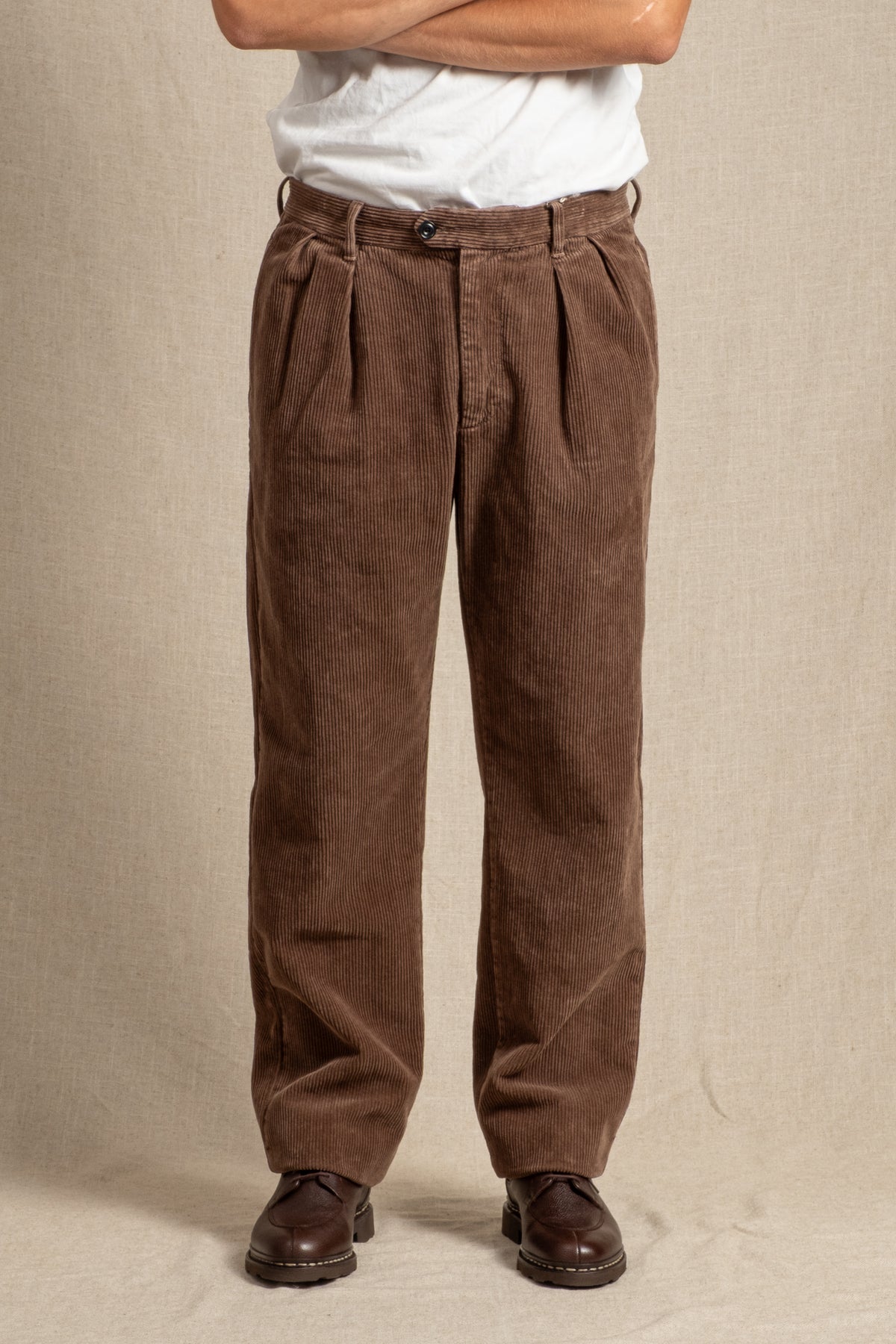 Trunk 8 Wale Corduroy - Bronze