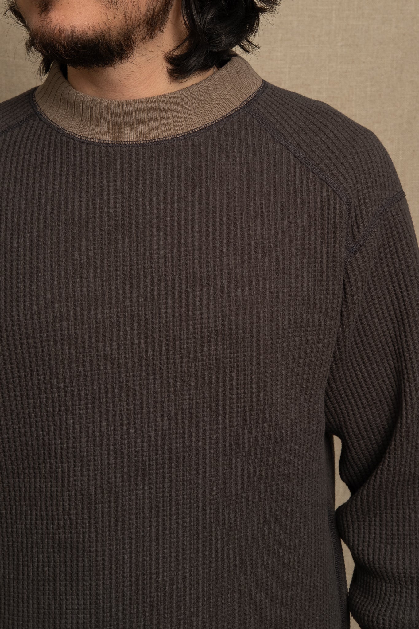 Waffle Midneck Sweater - InkBlack x Sepia